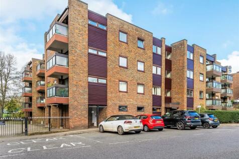18-Oakleigh-Court-24.jpg