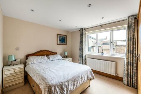 Apt1-Chestnut-Court-8.jpg