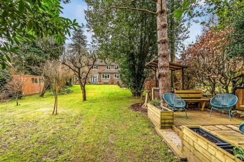 3-Woodhurst-Lane-30.jpg