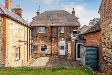 Burstow-Flat-17.jpg