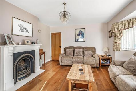 50-Stoneleigh-Road-10.jpg
