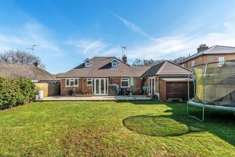 50-Stoneleigh-Road-16.jpg