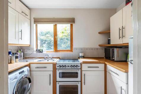 59-Barnfield-Way-1.jpg
