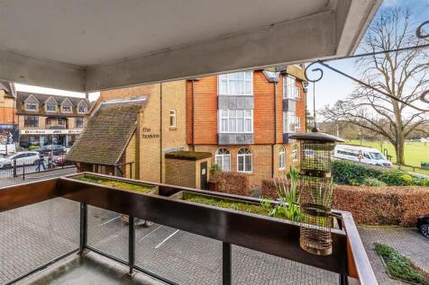 13-Oakleigh-Court-16.jpg
