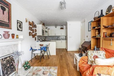 2-Beatrice-Lodge-11.jpg