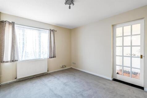 69-Barnfield-Way-4.jpg