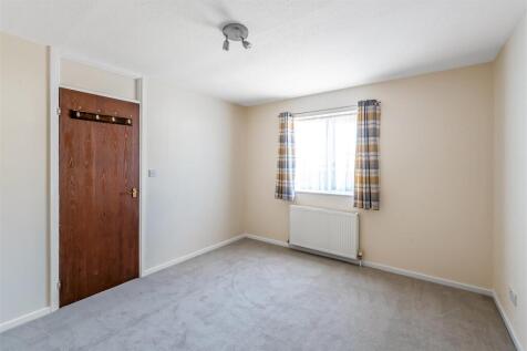 69-Barnfield-Way-2.jpg