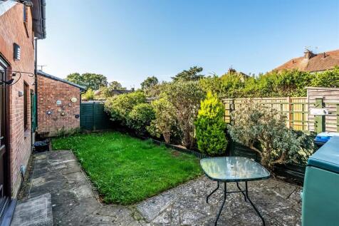 69-Barnfield-Way-13.jpg