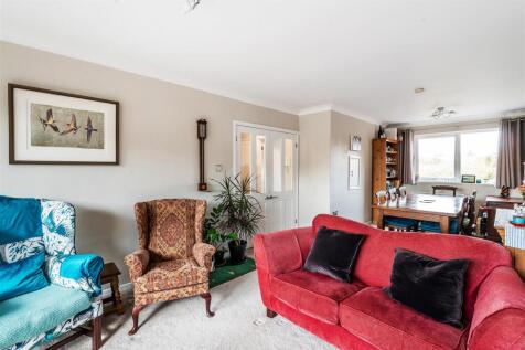 17-Oakleigh-Court-3.jpg