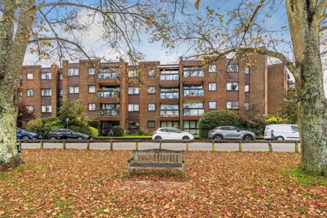 17-Oakleigh-Court-22.jpg
