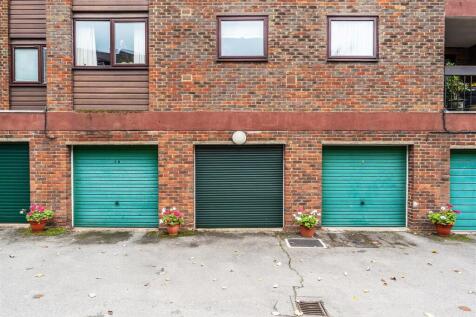 17-Oakleigh-Court-27.jpg