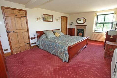 Mian bedroom