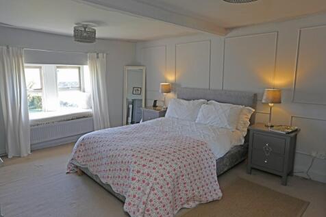 Guest bedroom