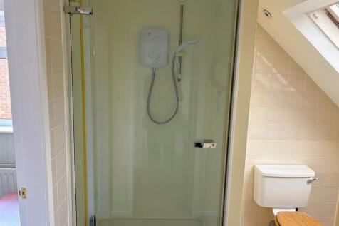 JACK &amp; JILL SHOWER ROOM