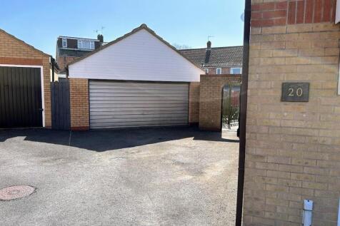 DOUBLE GARAGE