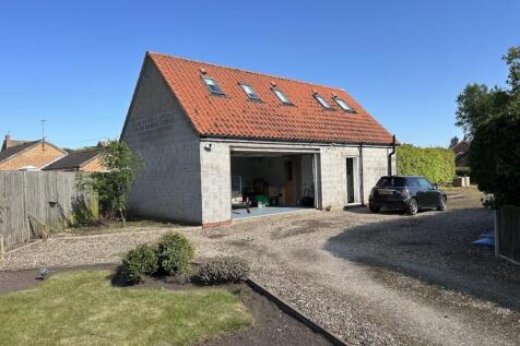 DOUBLE GARAGE
