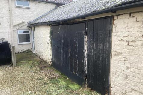 GARAGE/WORKSHOP