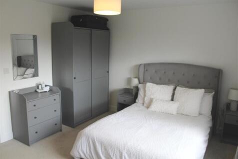 BEDROOM 2 (2)