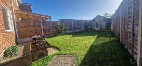 SIDE AND REAR GARDENS