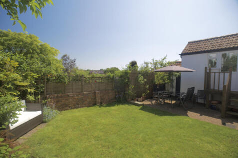 new phot_garden1.jpeg