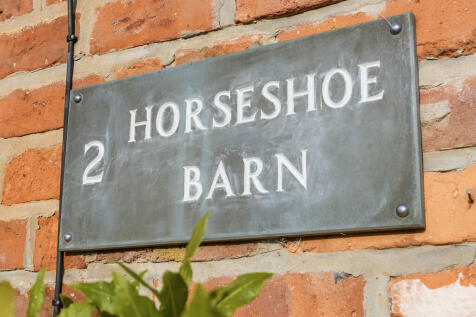 Horse Shoe Barn 