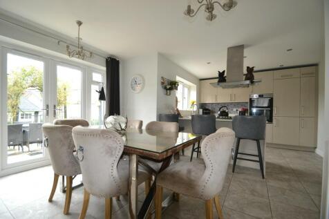 Kitchen and Dinin...