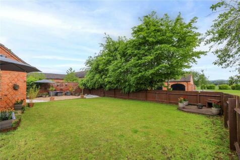 Lawned Garden 