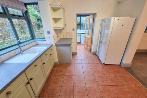 Kitchen Diner 3