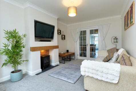 Lounge Job