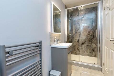 En-Suite Shower R...