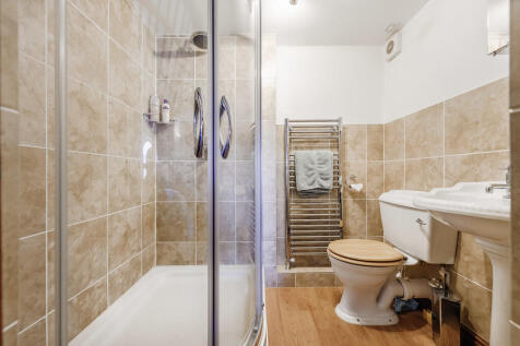 En-Suite Shower R...