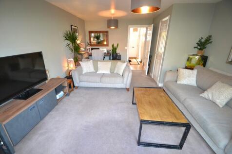 Lounge 1 