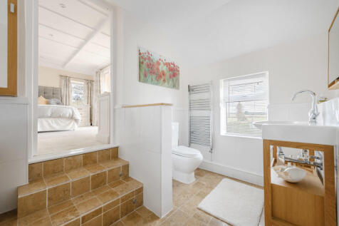 En-Suite to Bedro...