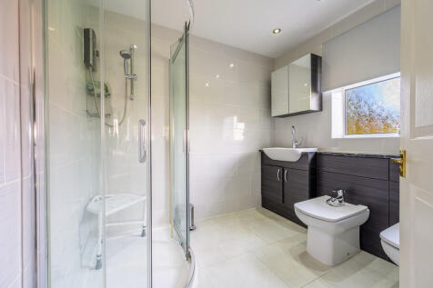 En-Suite to Bedro...