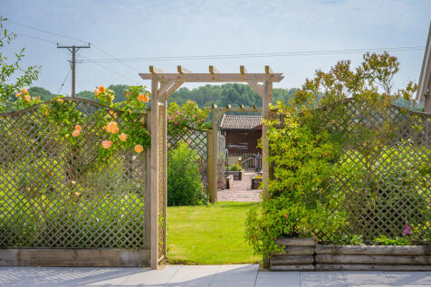 Trellis Arbour 