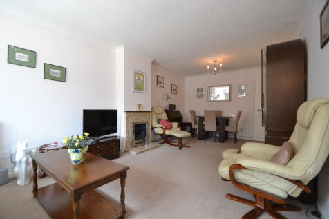 Lounge 2