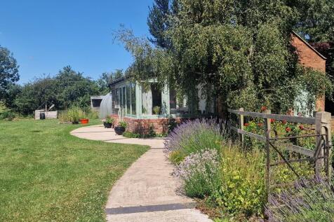 Path to Annexe
