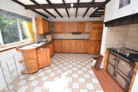 Kitchen/Breakfast...