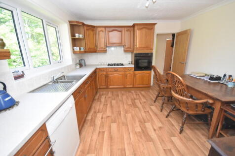 Kitchen/Breakfast...