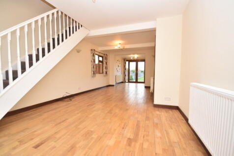 Lounge/Dining Roo...