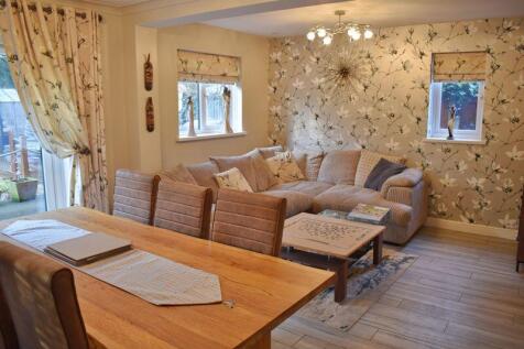 Dining/Family Room