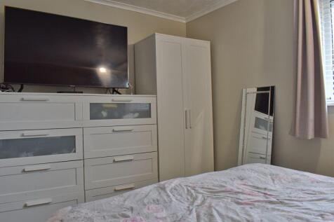 bed 1