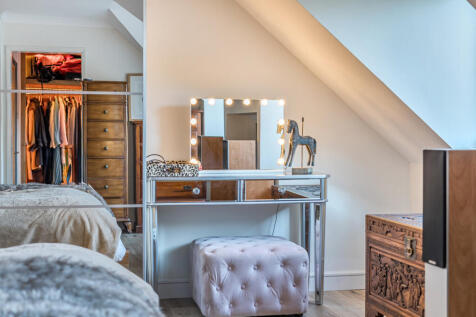 1374475-25-6904e0...