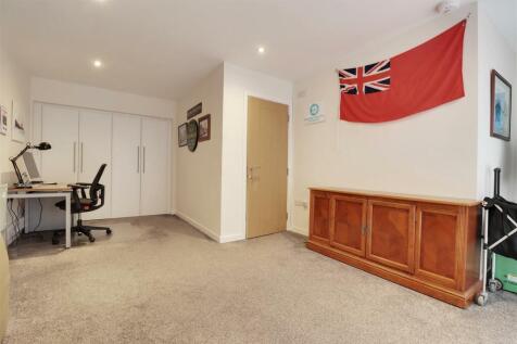 OFFICE / RECEPTION ROOM