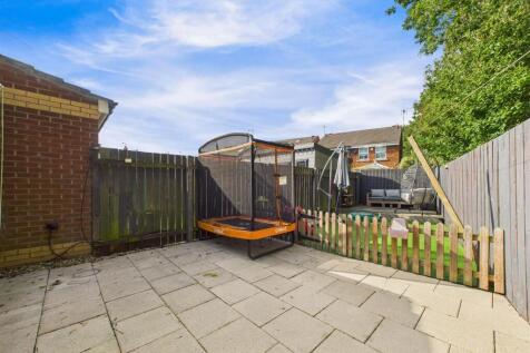 CAM05451G0-PR0053-STILL008.jpg