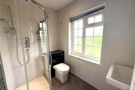 Shower Room.jpeg