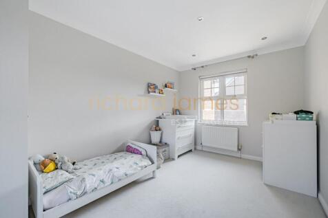 3ad7cfa6-9d45-4985-8727-5bd595dcc6e6.jpg