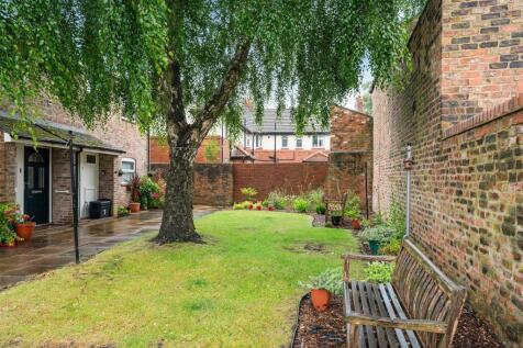 COMMUNAL GARDENS