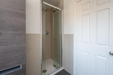 HOUSE BATHROOM