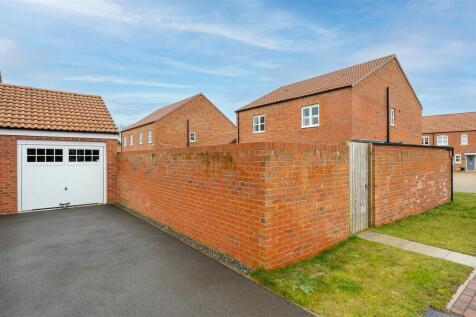 DRIVEWAY/GARAGE